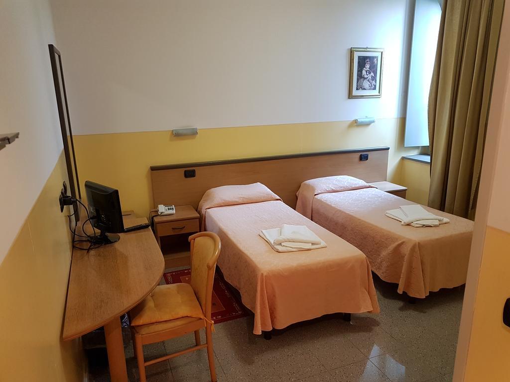 Castelvetro Piacentino Master Hotel מראה חיצוני תמונה
